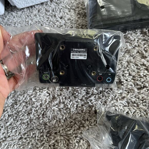 Sirius XM Onyx EZ Radio Vehicle Kit New Open Box - Picture 10 of 16